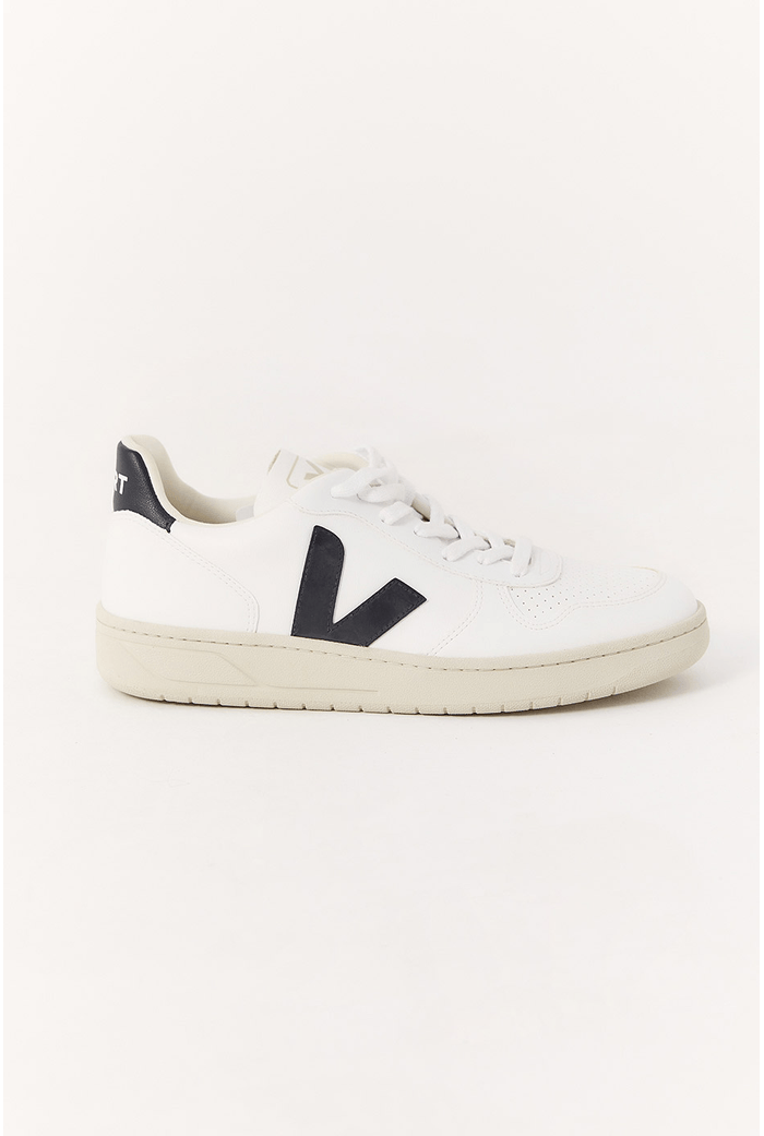 09150072_081_2-TENIS-VERT-WHITE-BLACK